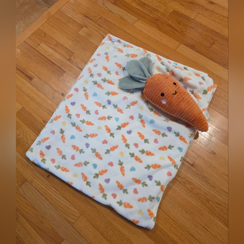 Carrot Pillow And Plush Blanket